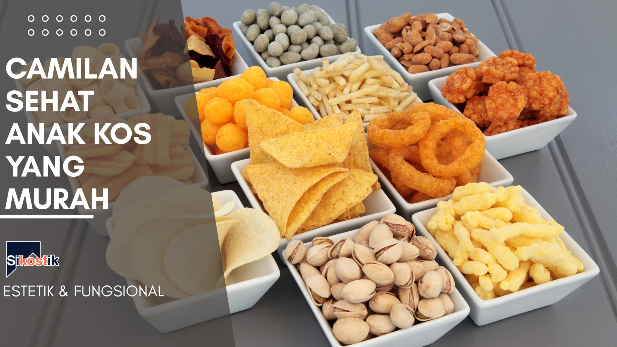 Deretan camilan sehat anak kos dalam wadah penyimpanan praktis dari Sikostik: oats, salad buah, edamame, dan popcorn hemat.